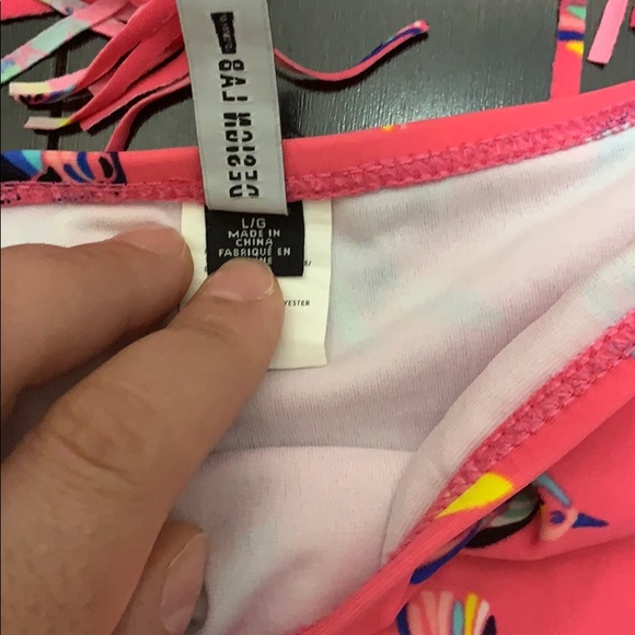 Design lab bikini top and bottoms - like new - Picture 5 of 13